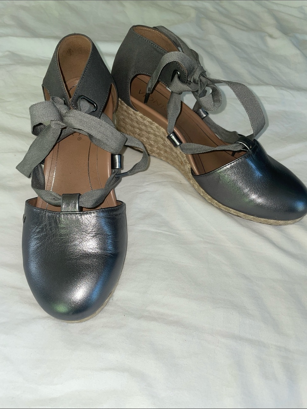 Vionic Sz 9 Kaitlyn Lace-Up Espadrille Wedge Sandals